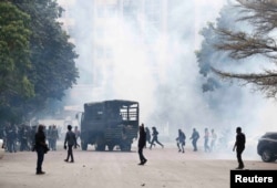 Kenya police use tear gas to disperse protesters in capital