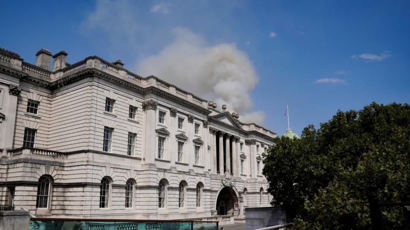 Fire at London's Somerset House threatens works by Van Gogh, Cezanne