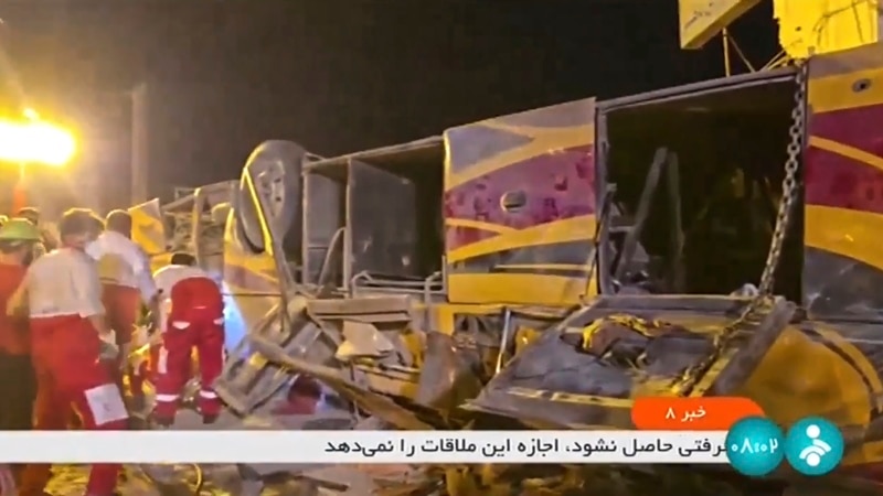 Bus carrying Shiite pilgrims from Pakistan to Iraq crashes in Iran, killing at least 28 people