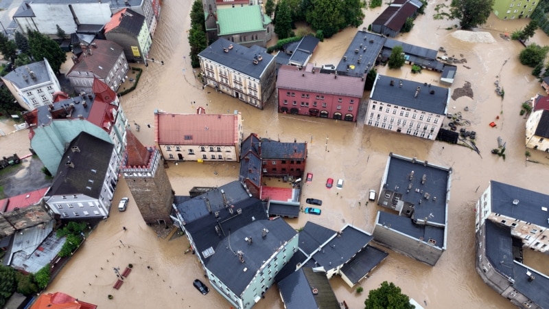 Floods kill 1 in Poland and rescue worker in Austria as rains batter central Europe