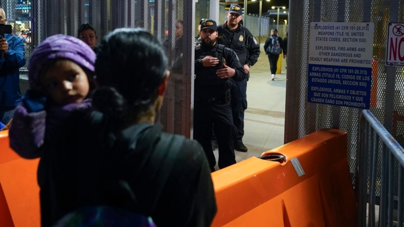 White House reports drop in border encounters, credits executive actions