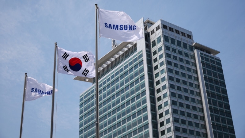 Samsung Electronics plans global job cuts of up to 30%, sources say