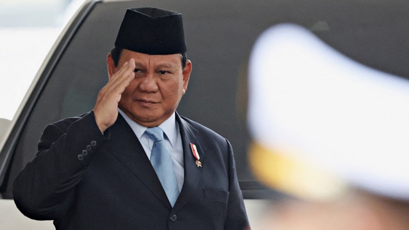 Indonesia's Prabowo wants gradual increase in debt-to-GDP, adviser says